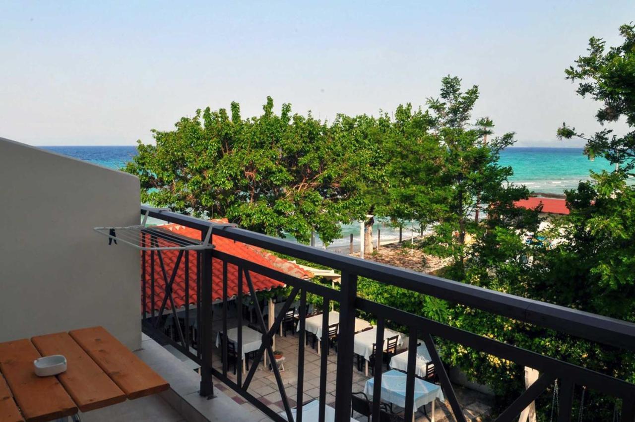 Coralli Beach Studios-Apartments Kallithea  Exterior foto